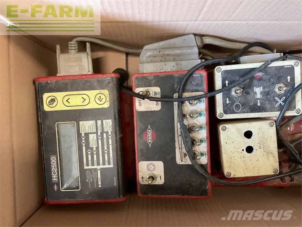 Hardi Master Прицепные опрыскиватели