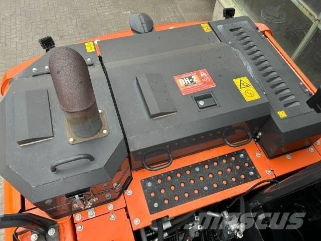 Hitachi ZX 140 W-6 Колёсные экскаваторы