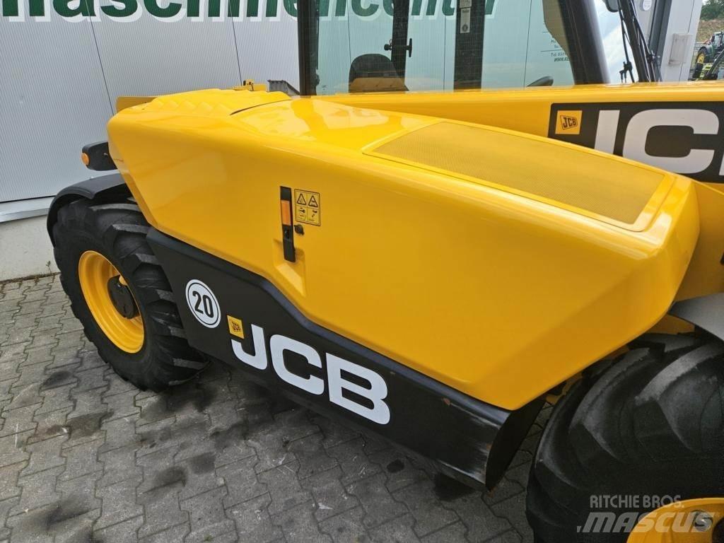 JCB 525-60 Телескопические погрузчики