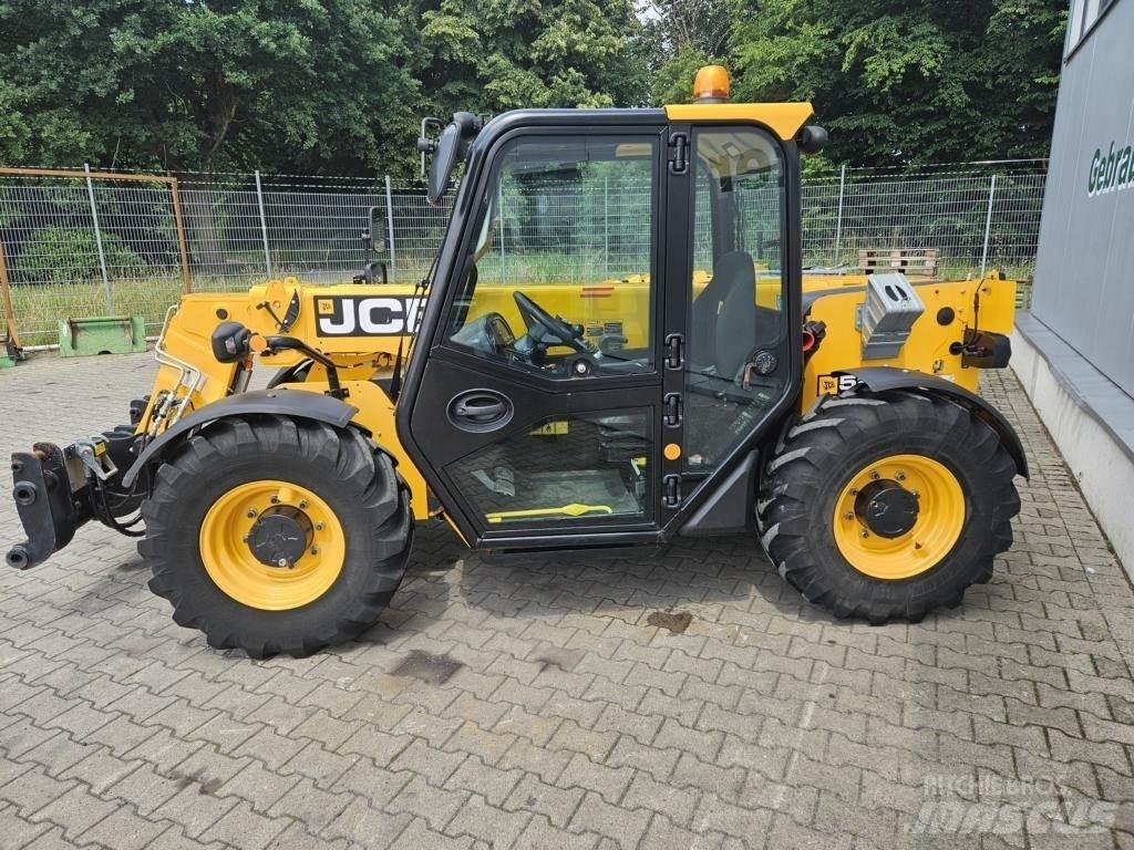 JCB 525-60 Телескопические погрузчики