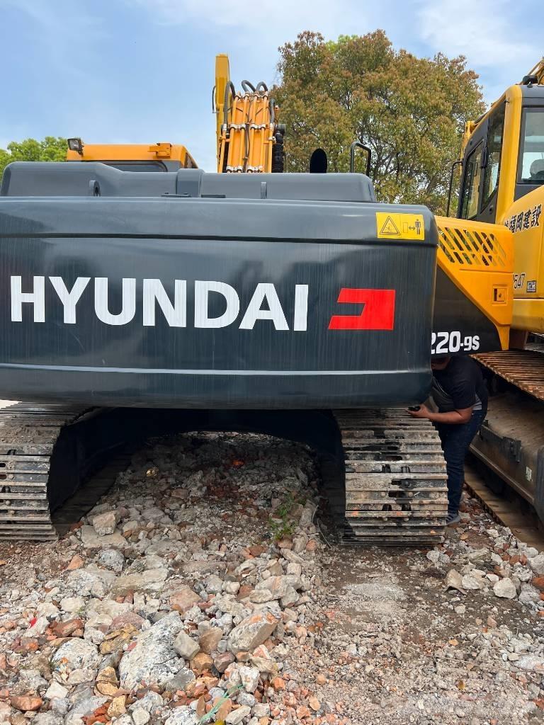 Hyundai 220LC-9S Гусеничные экскаваторы