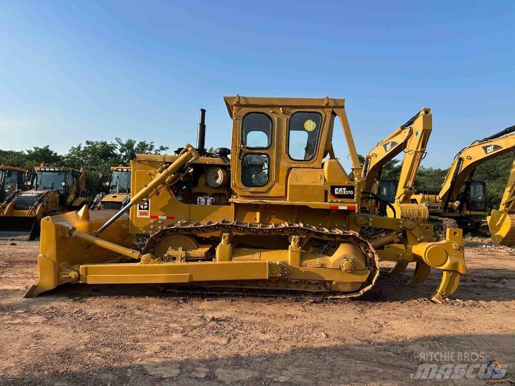 CAT D 7 G Гусеничные бульдозеры