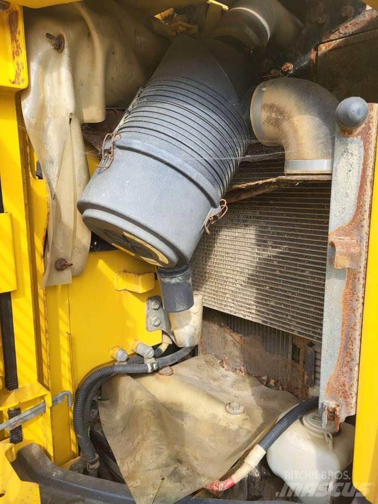 Komatsu PC138US-8 Гусеничные экскаваторы