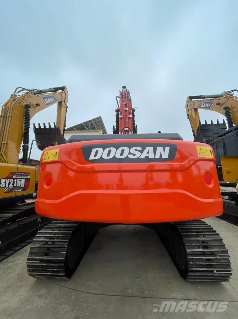 Doosan DX 225 LC Гусеничные экскаваторы