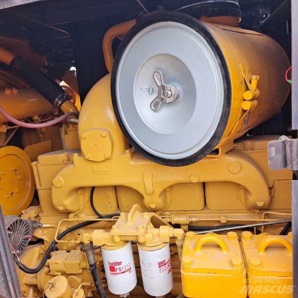 Shantui SD 22 Гусеничные экскаваторы