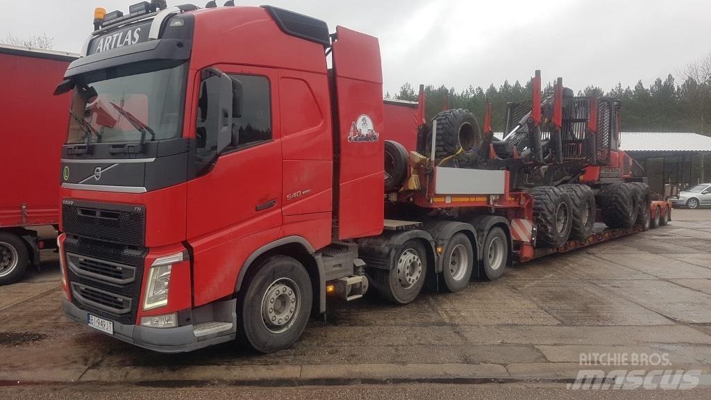 Komatsu 875 Форвардеры