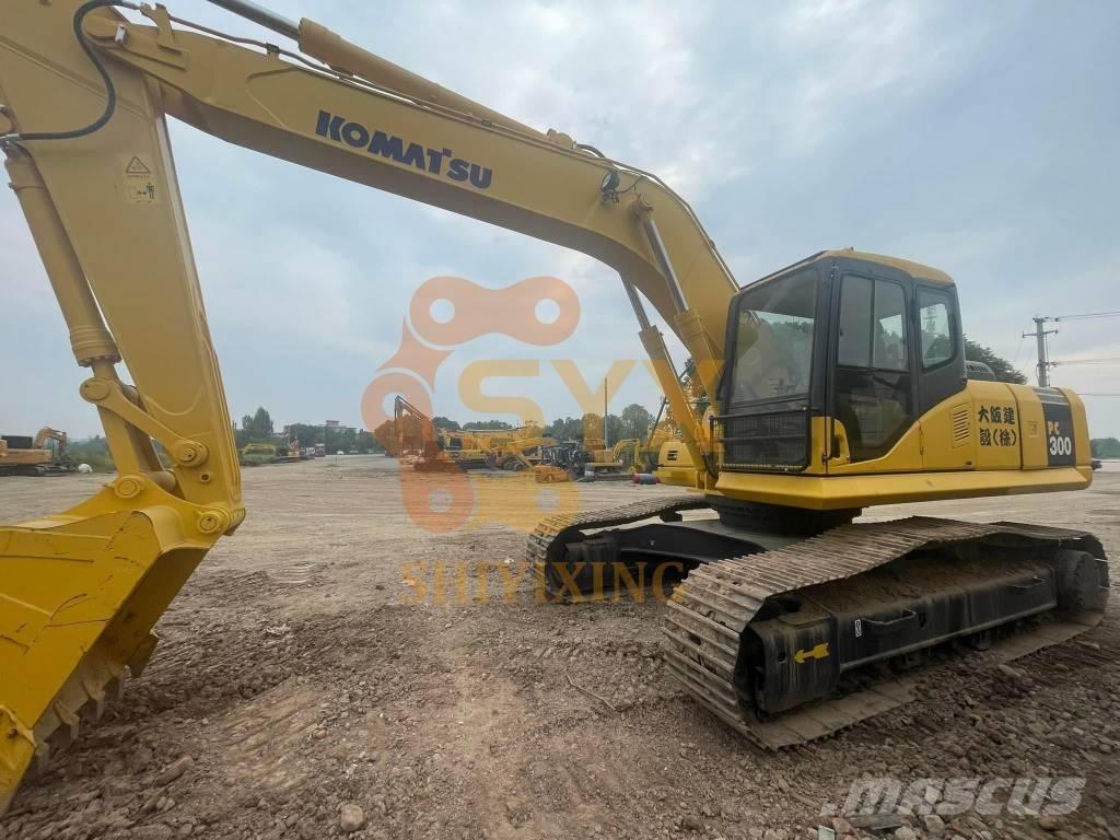 Komatsu PC 300-7 Гусеничные экскаваторы