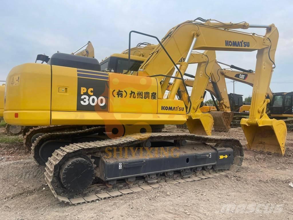 Komatsu PC 300-7 Гусеничные экскаваторы
