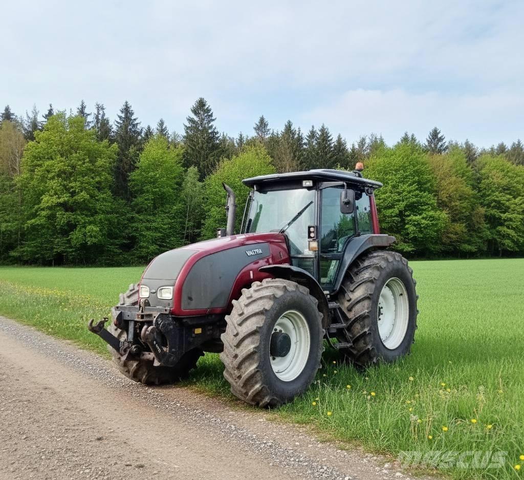Valtra T 170 Трактора