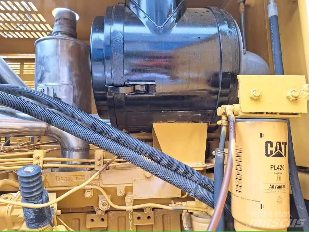 CAT 140H Грейдеры