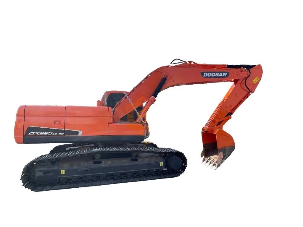 Doosan DX 225 LC Гусеничные экскаваторы