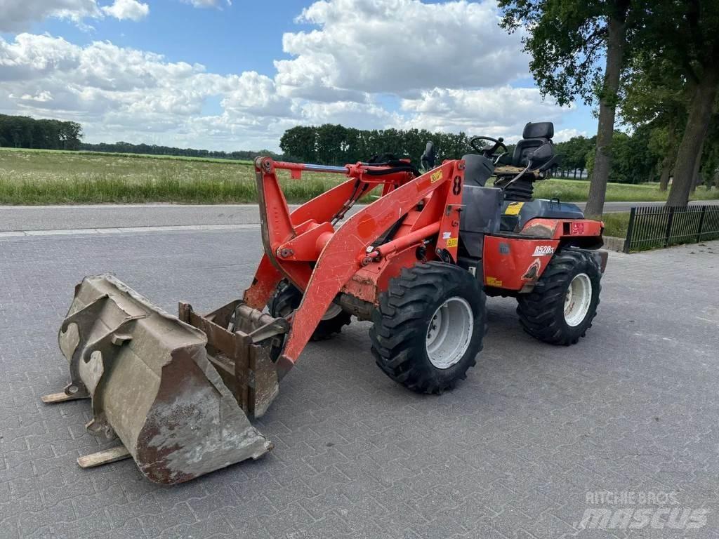 Kubota R520NH Фронтальные погрузчики
