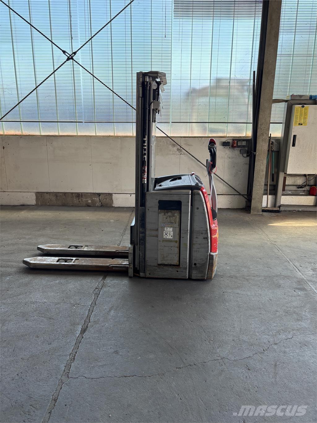 Still EXV 16 Самоходные электроштабелёры