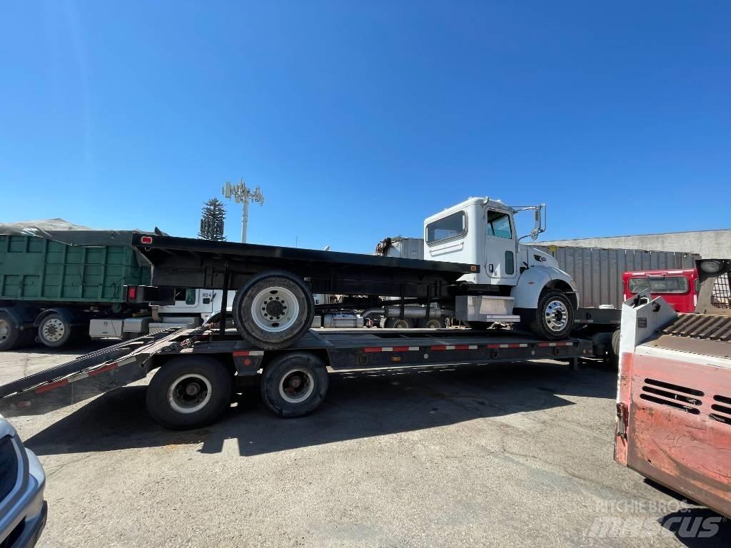 Peterbilt 337 Седельные тягачи