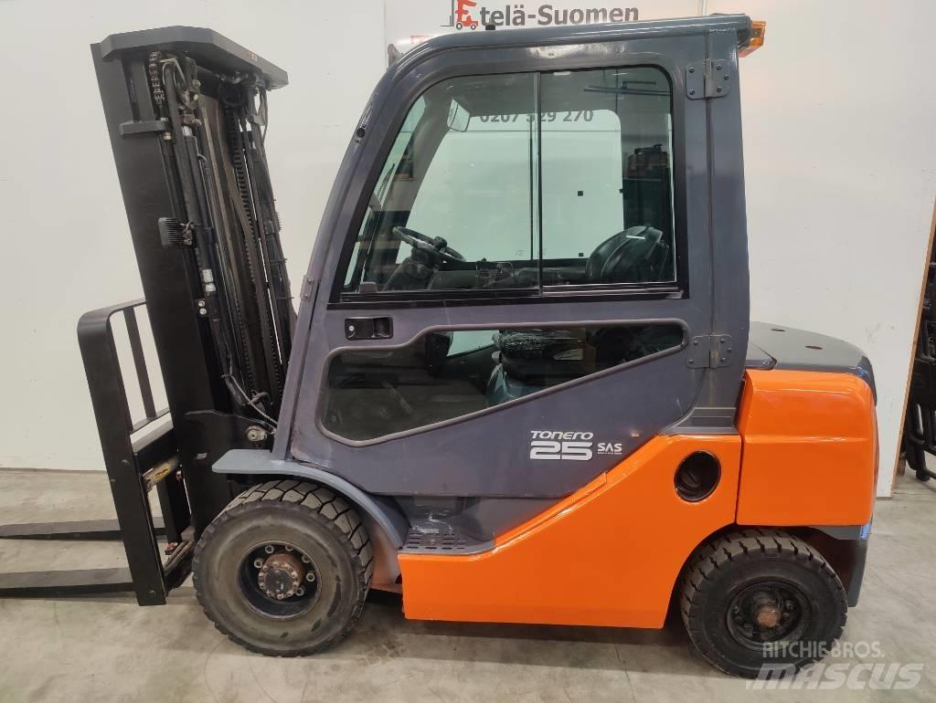 Toyota 02-8 FDF25 Дизельные погрузчики