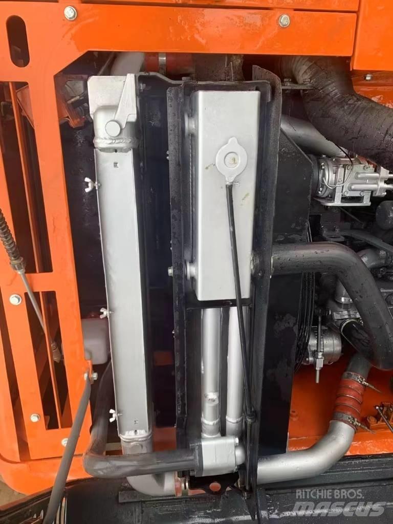 Doosan DX300LC-9C Гусеничные экскаваторы