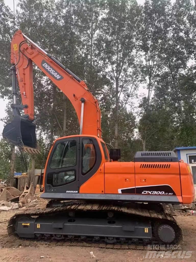 Doosan DX300LC-9C Гусеничные экскаваторы