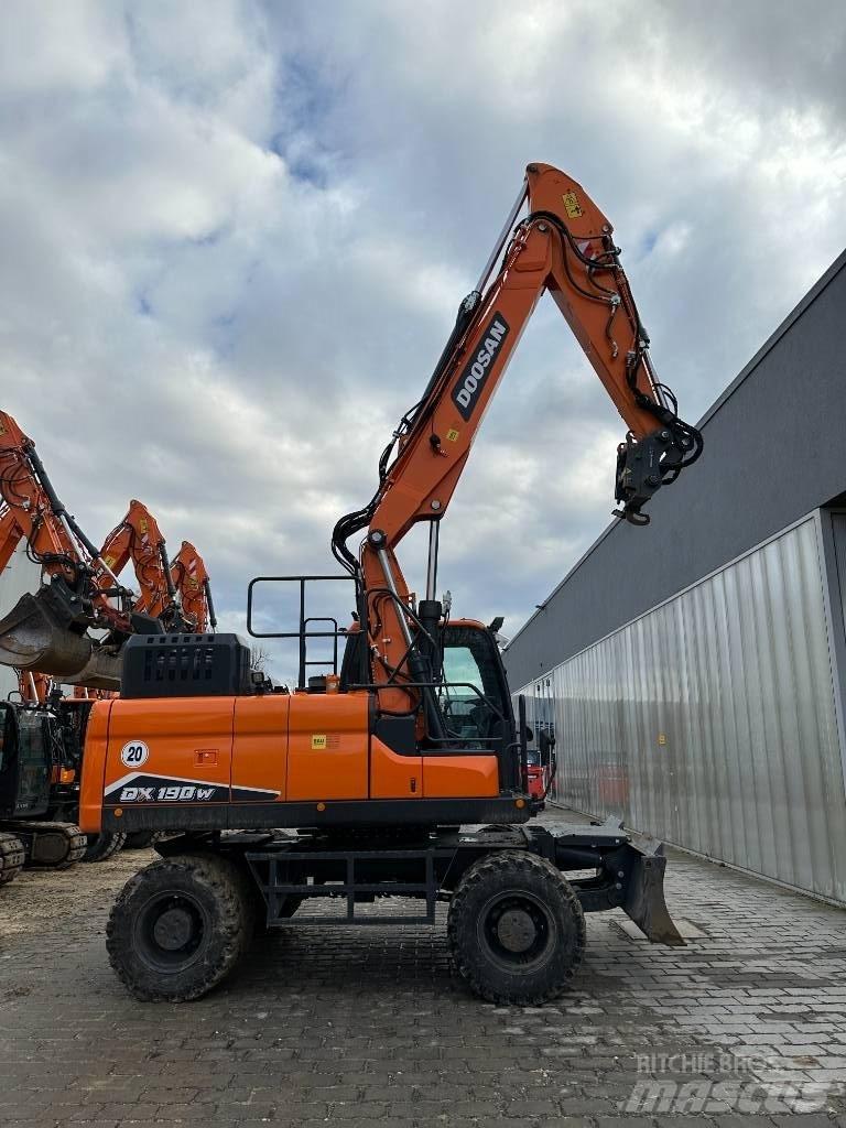 Doosan DX 190 W-7 Колёсные экскаваторы