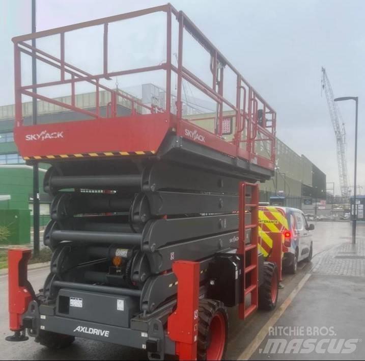 SkyJack SJ9664RT Ножничные подъемники