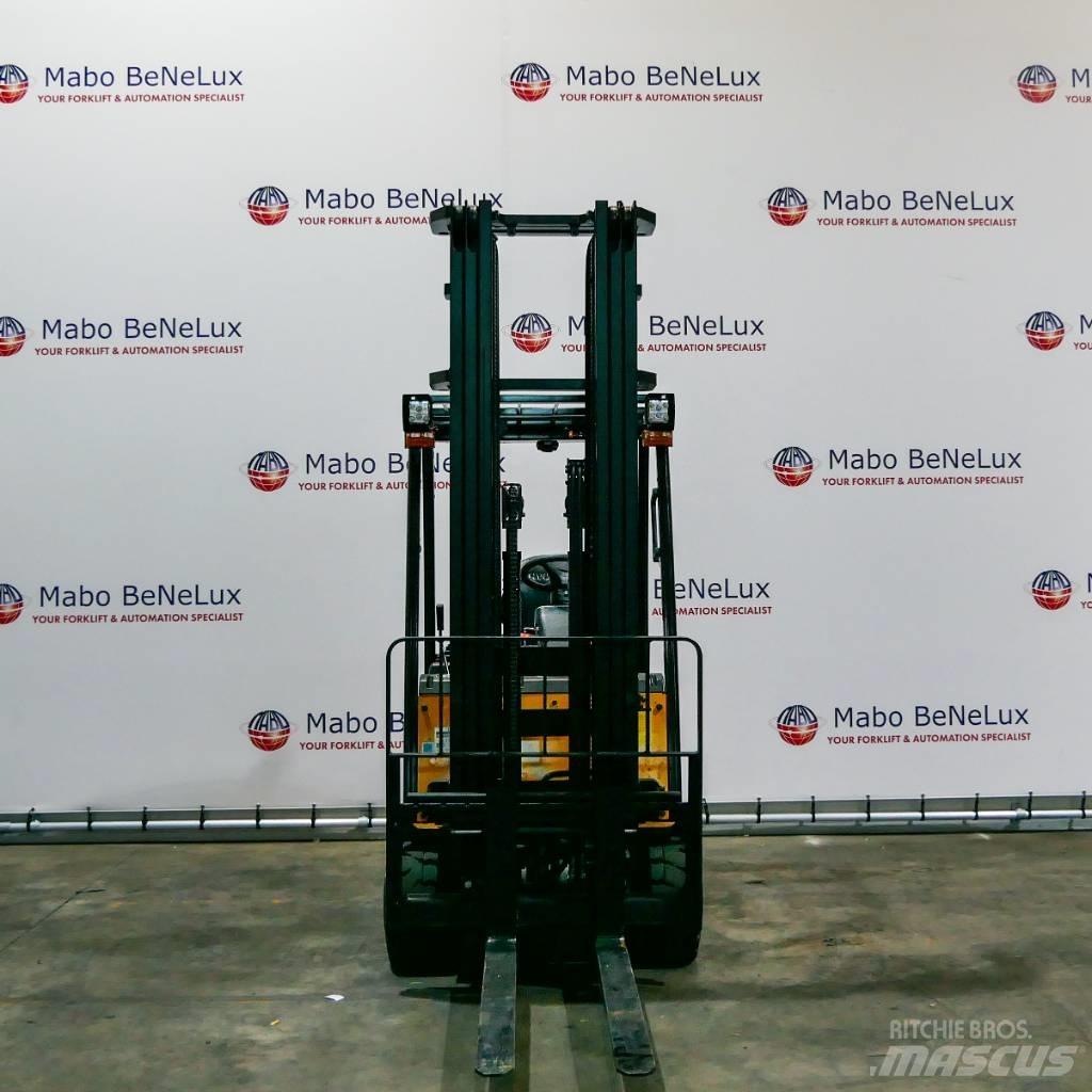 Hyundai 20 BT-9U Электропогрузчики