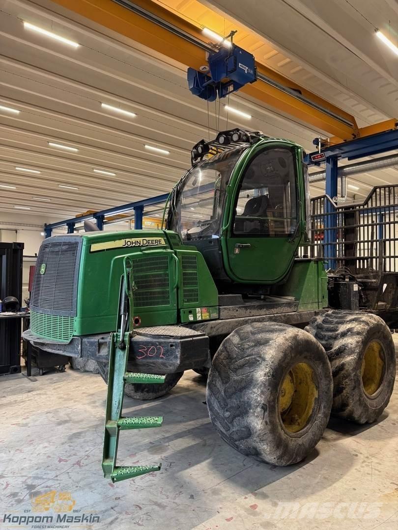 John Deere 1210E Форвардеры