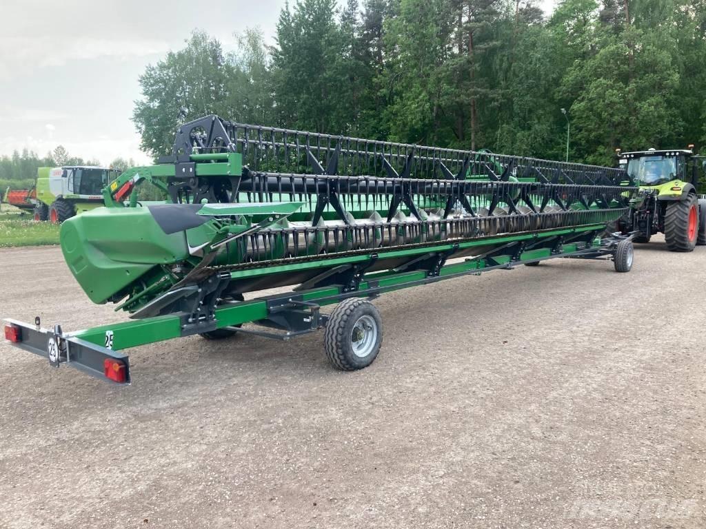 John Deere 640 X Зерноуборочные комбайны