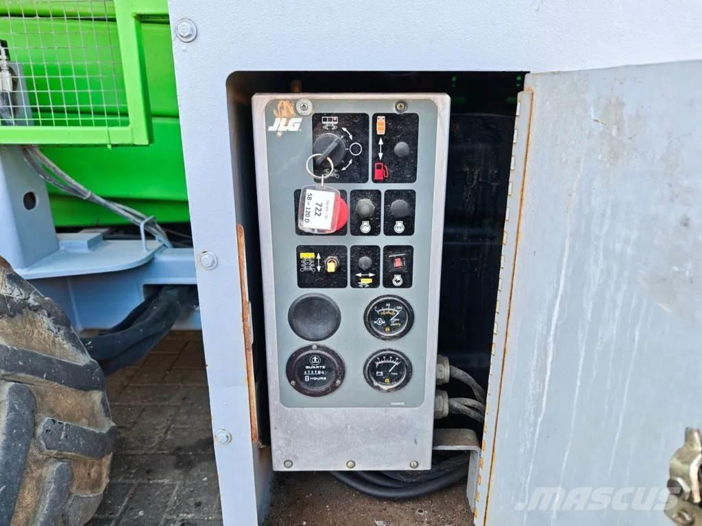 JLG 33 RTS Ножничные подъемники