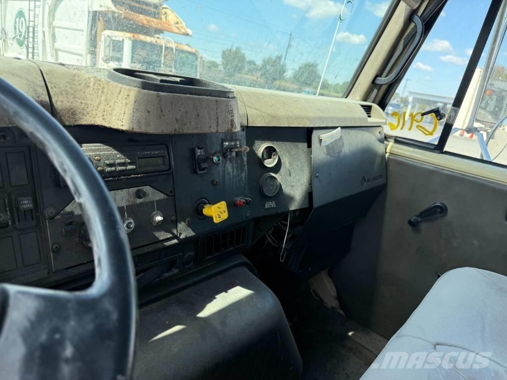 International 2574 Мусоровозы