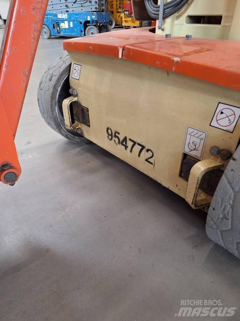 JLG Toucan 10 E Вертикальные мачтовые подъемники