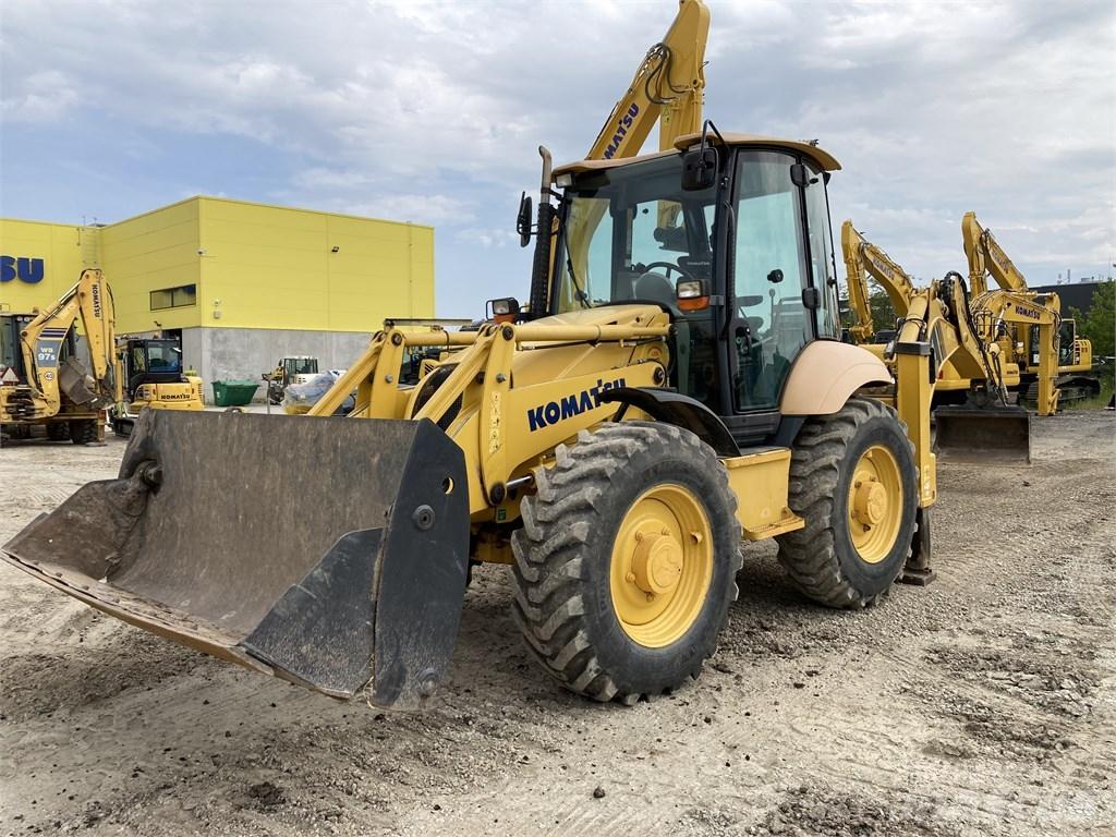 Komatsu WB93S-5E0 Экскаваторы-погрузчики