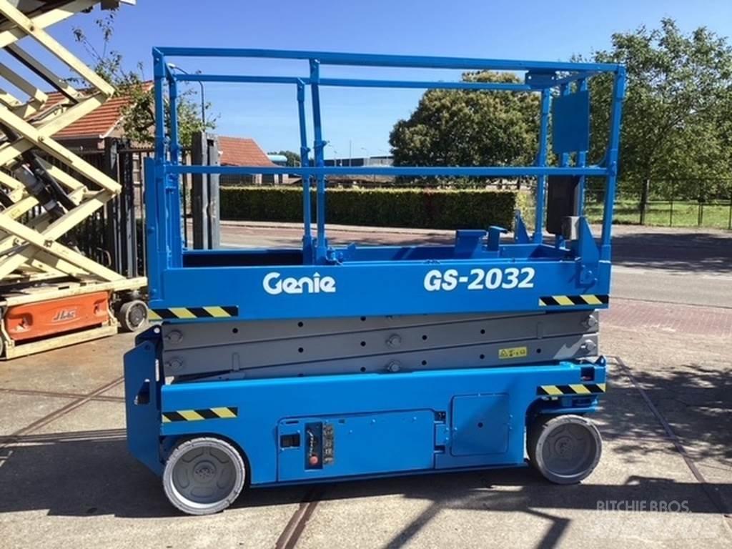 Genie GS2032 Ножничные подъемники