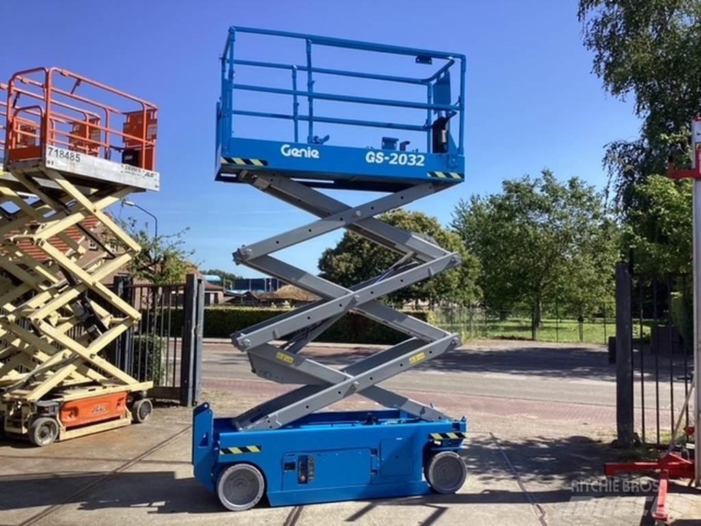 Genie GS2032 Ножничные подъемники
