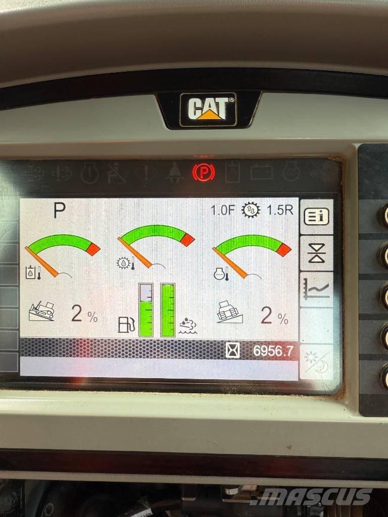 CAT D 6 T LGP Гусеничные бульдозеры