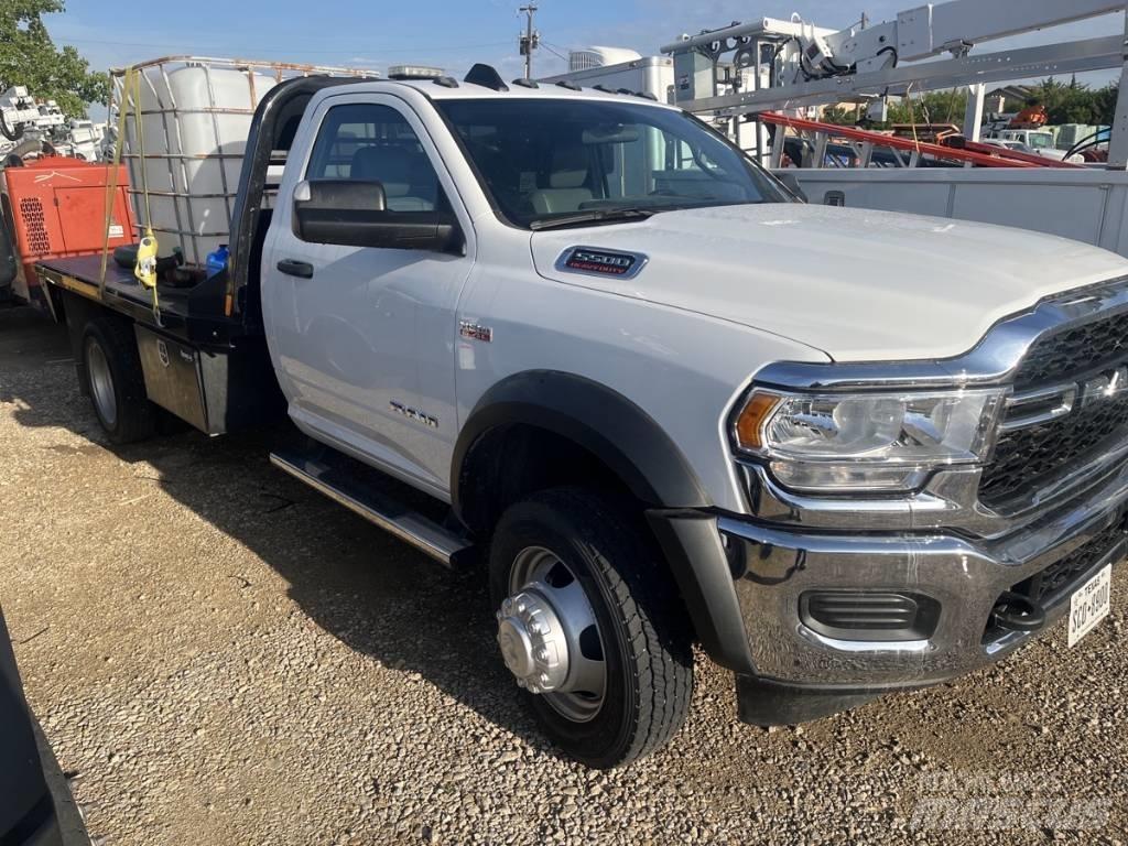 RAM 5500 Грузовики-платформы/боковая разгрузка