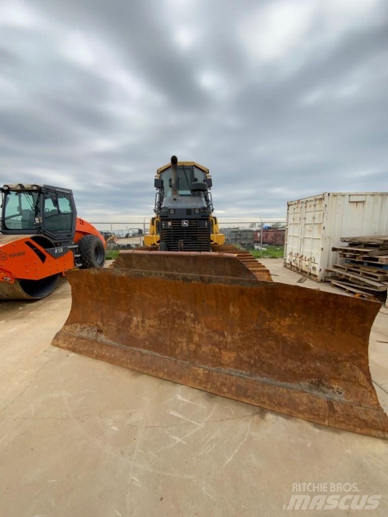 DEERE 750K Гусеничные бульдозеры