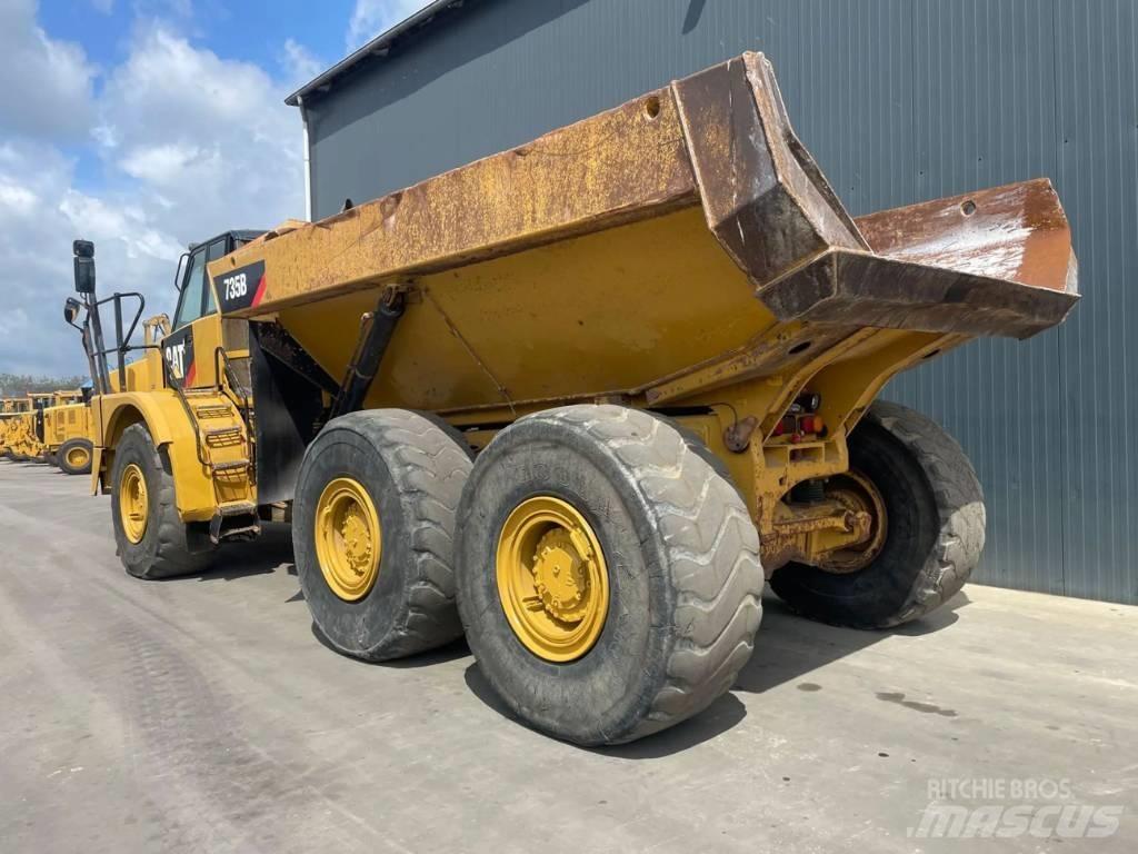 CAT 735 | 735B Шарнирно-сочленённые самосвалы