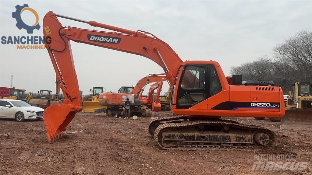 Doosan DH 220 Гусеничные экскаваторы