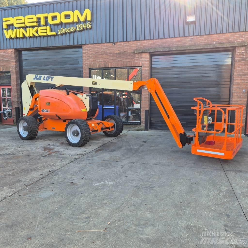 JLG 600 AJ Коленчатые подъемники