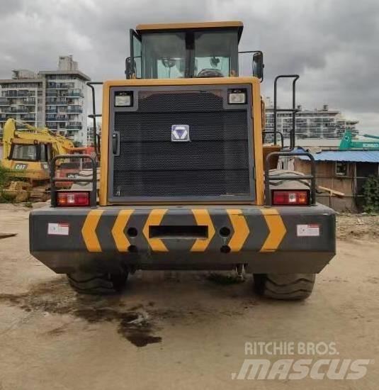 XCMG ZL50G Фронтальные погрузчики