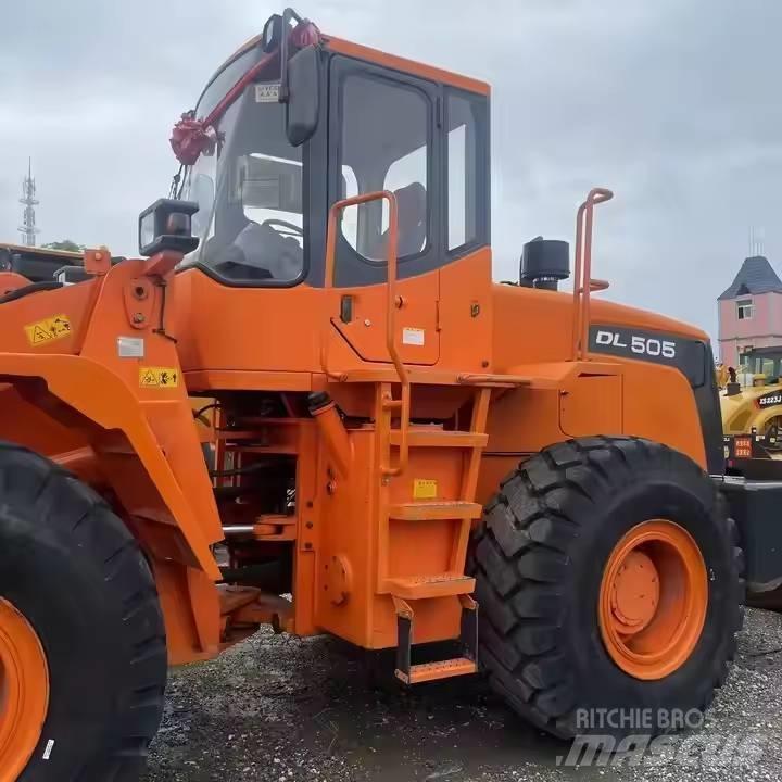 Doosan DL505 Фронтальные погрузчики