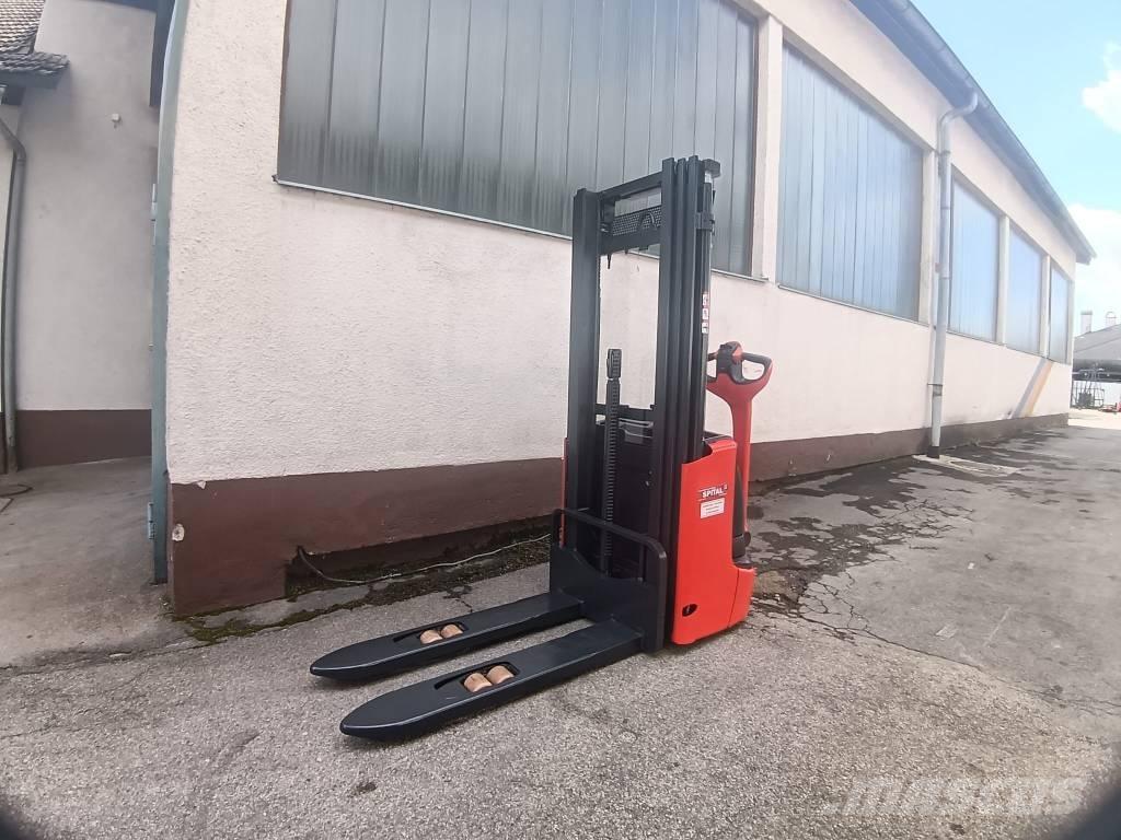 Linde L 12 Самоходные электроштабелёры