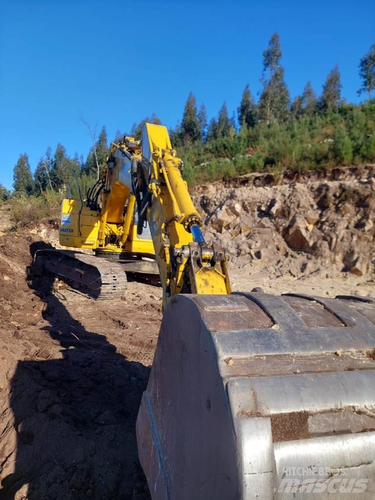 Komatsu PC 228 LC-3 Гусеничные экскаваторы