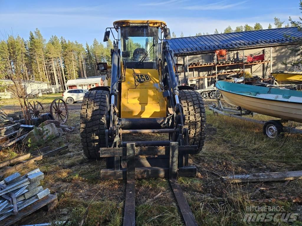 JCB 426 HT Фронтальные погрузчики
