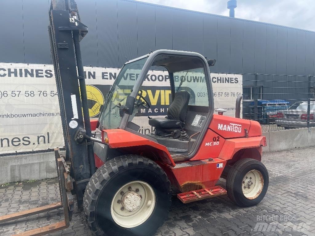 Manitou MC 30 Внедорожные погрузчики