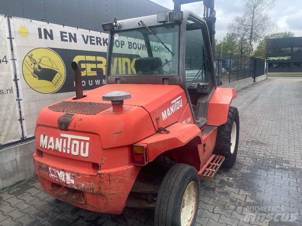 Manitou MC 30 Внедорожные погрузчики