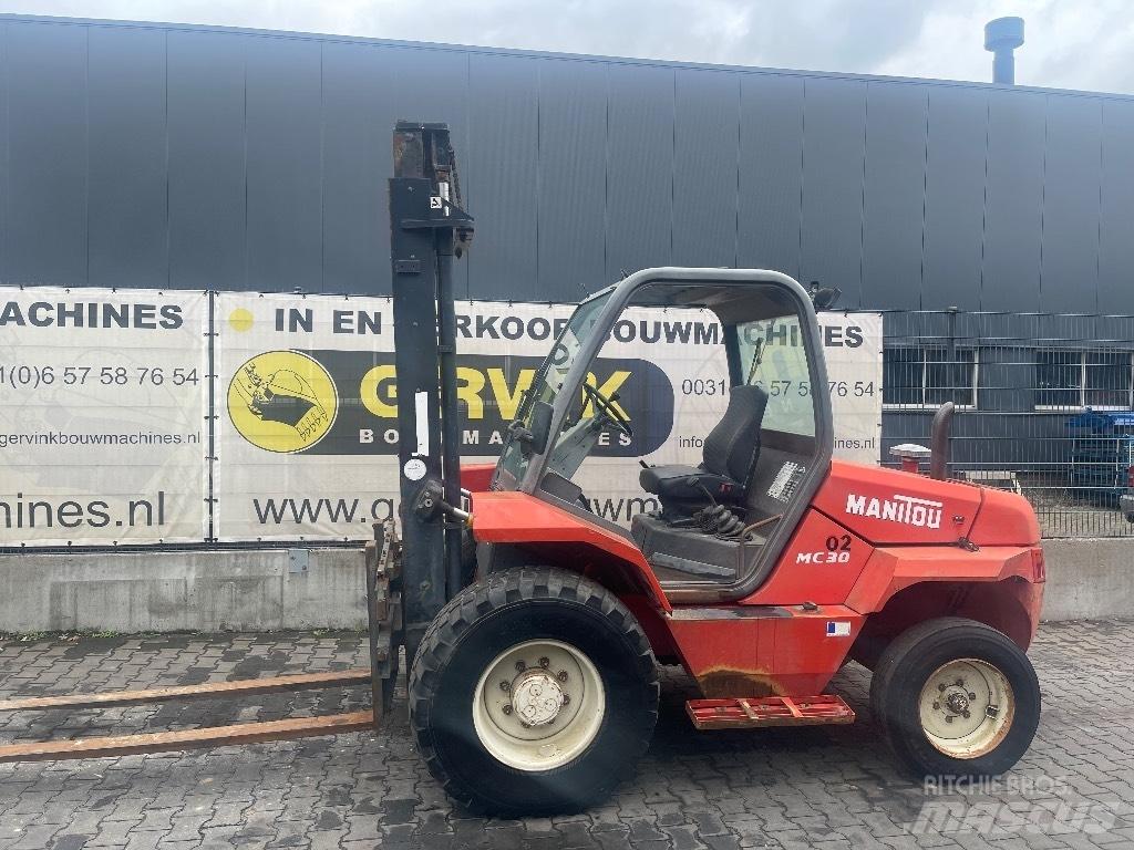 Manitou MC 30 Внедорожные погрузчики