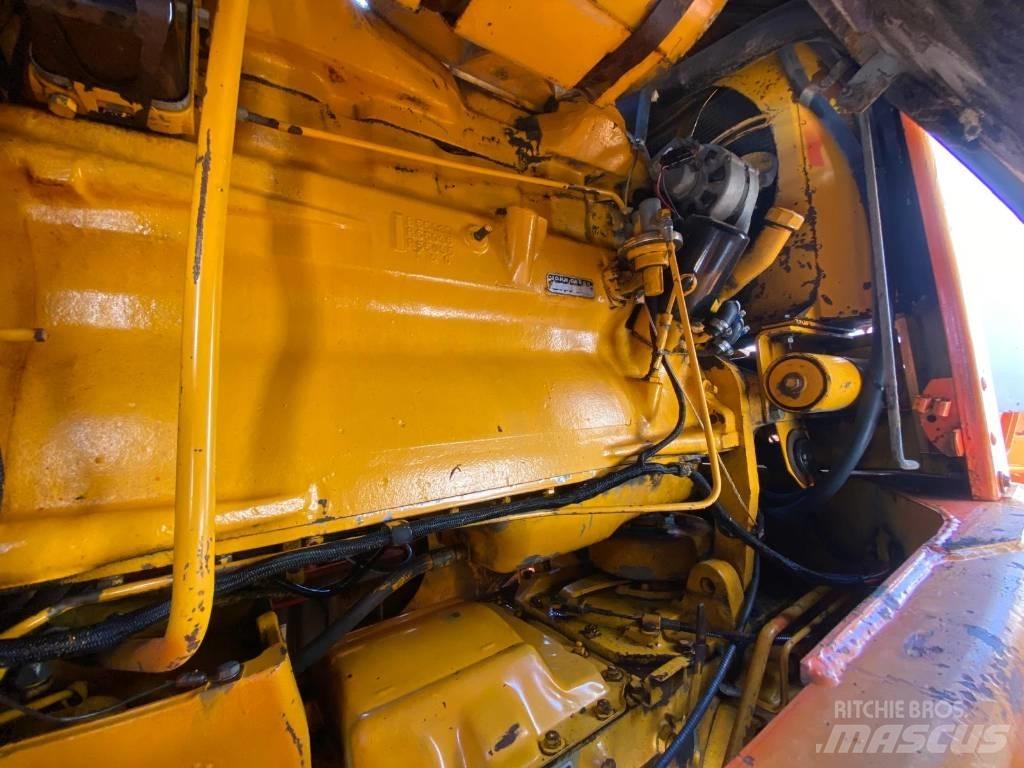 John Deere 570 A Грейдеры