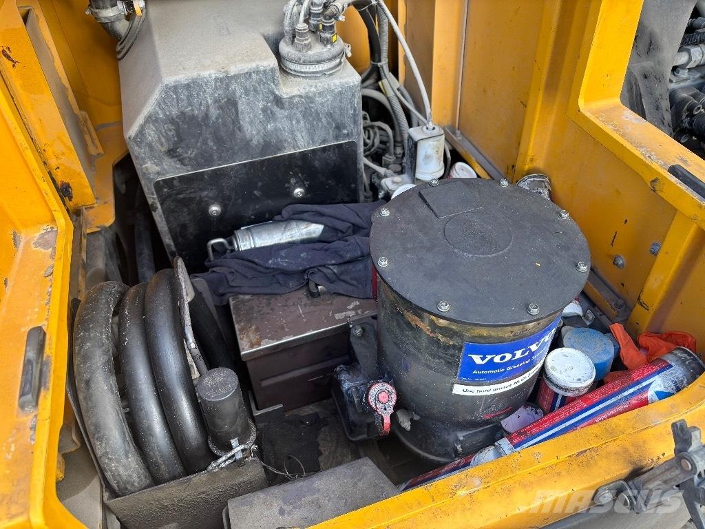 Volvo EC 380 EL Гусеничные экскаваторы