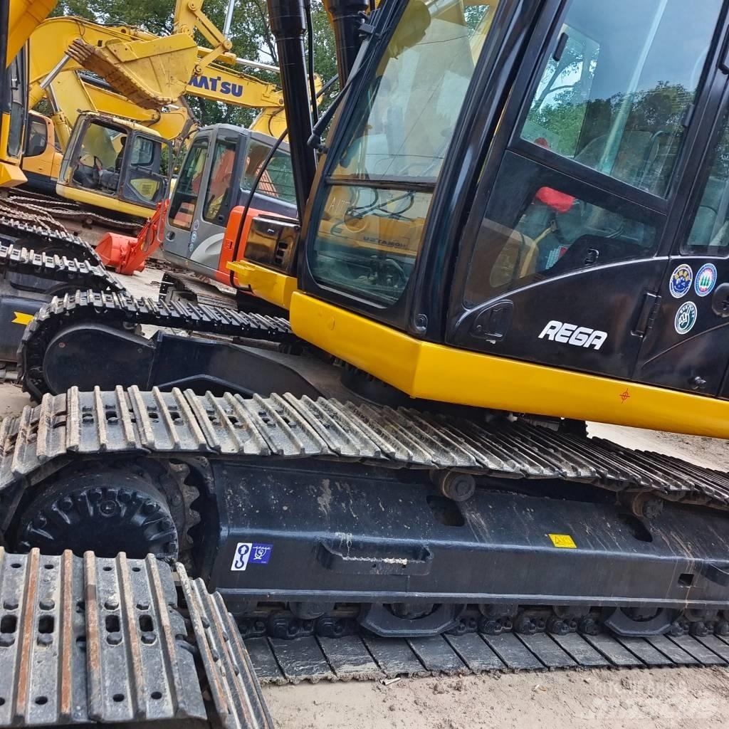 CAT 323 D Гусеничные экскаваторы