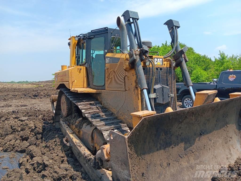 CAT D 6 T XL Гусеничные бульдозеры